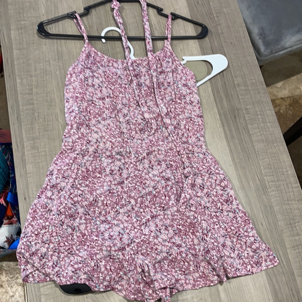 Romper - Picture 2 of 5